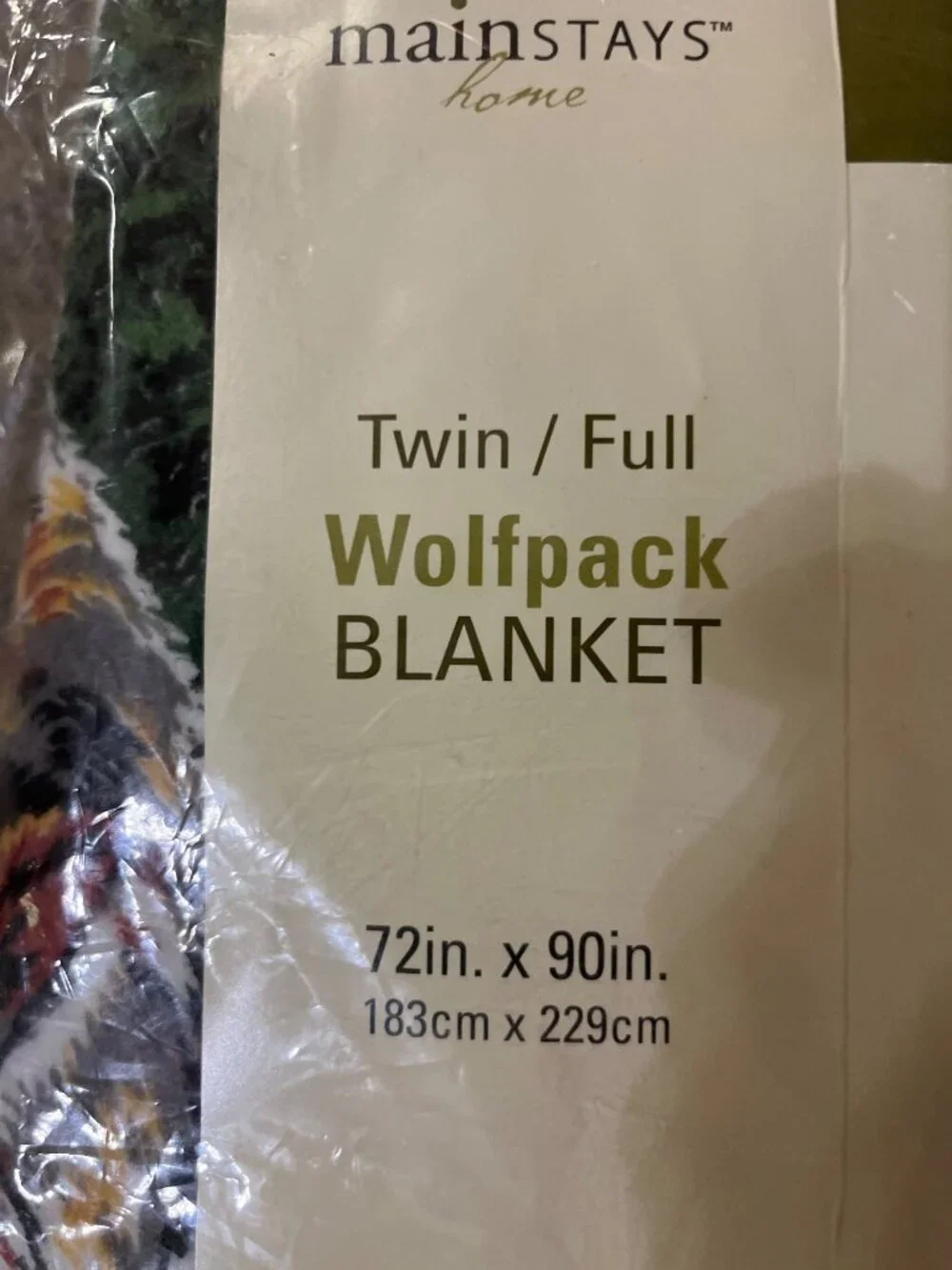 Mainstays Wolf Blanket Twin Full 72x90 Wolfpack Fleece Throw USA New Open Pkg